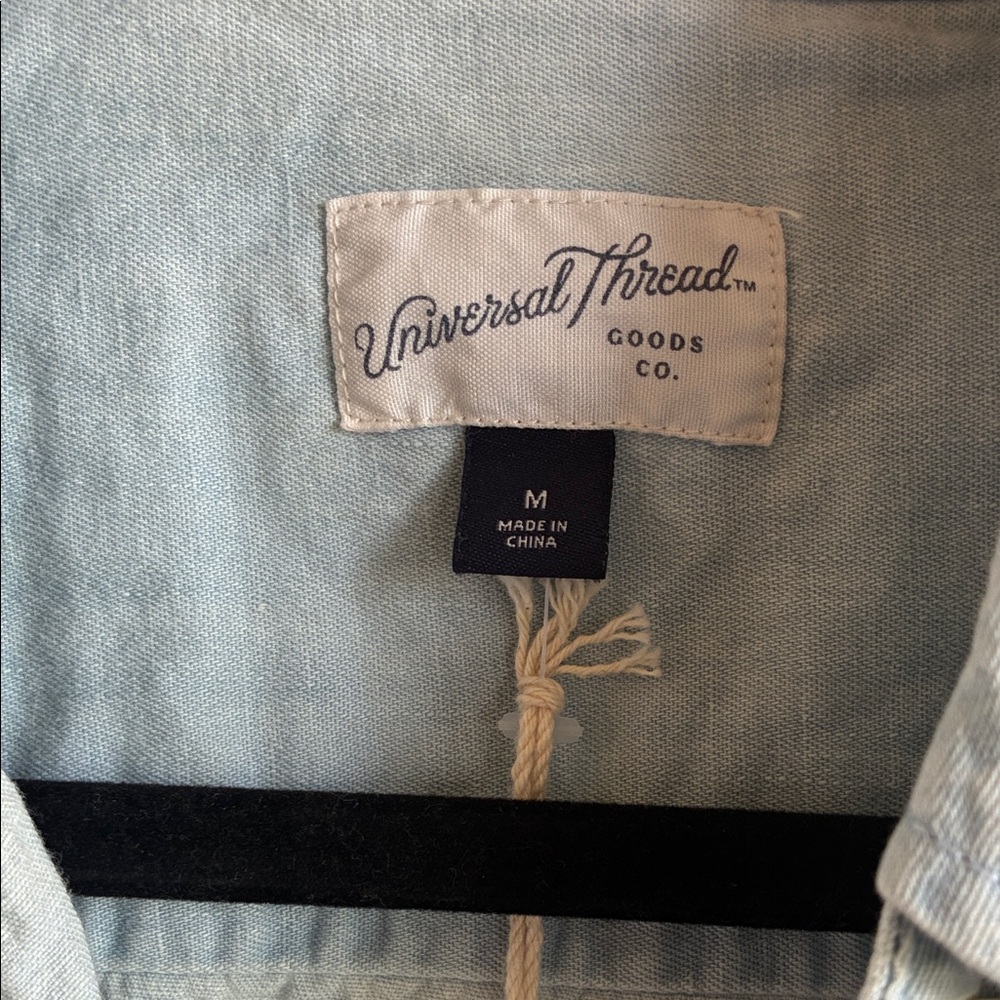 Universal Thread Light Blue Button Down Shirt - Picture 3 of 5